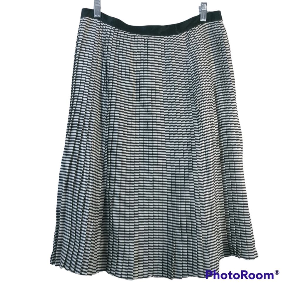 Canvas By Lands End Black White Stripe Pleated Skirt Size 10
